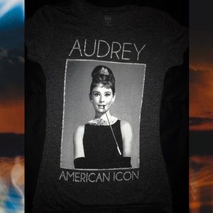 🤍🖤 Audrey Hepburn Graphic T-Shirt